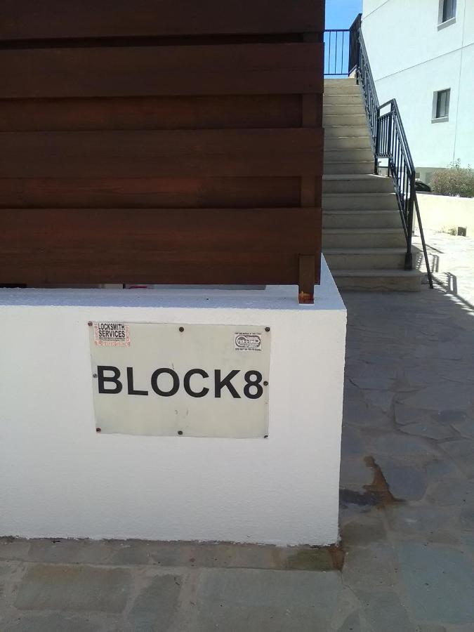Apartment In Kato Pafos & 10 Min To Venus Beach Dış mekan fotoğraf
