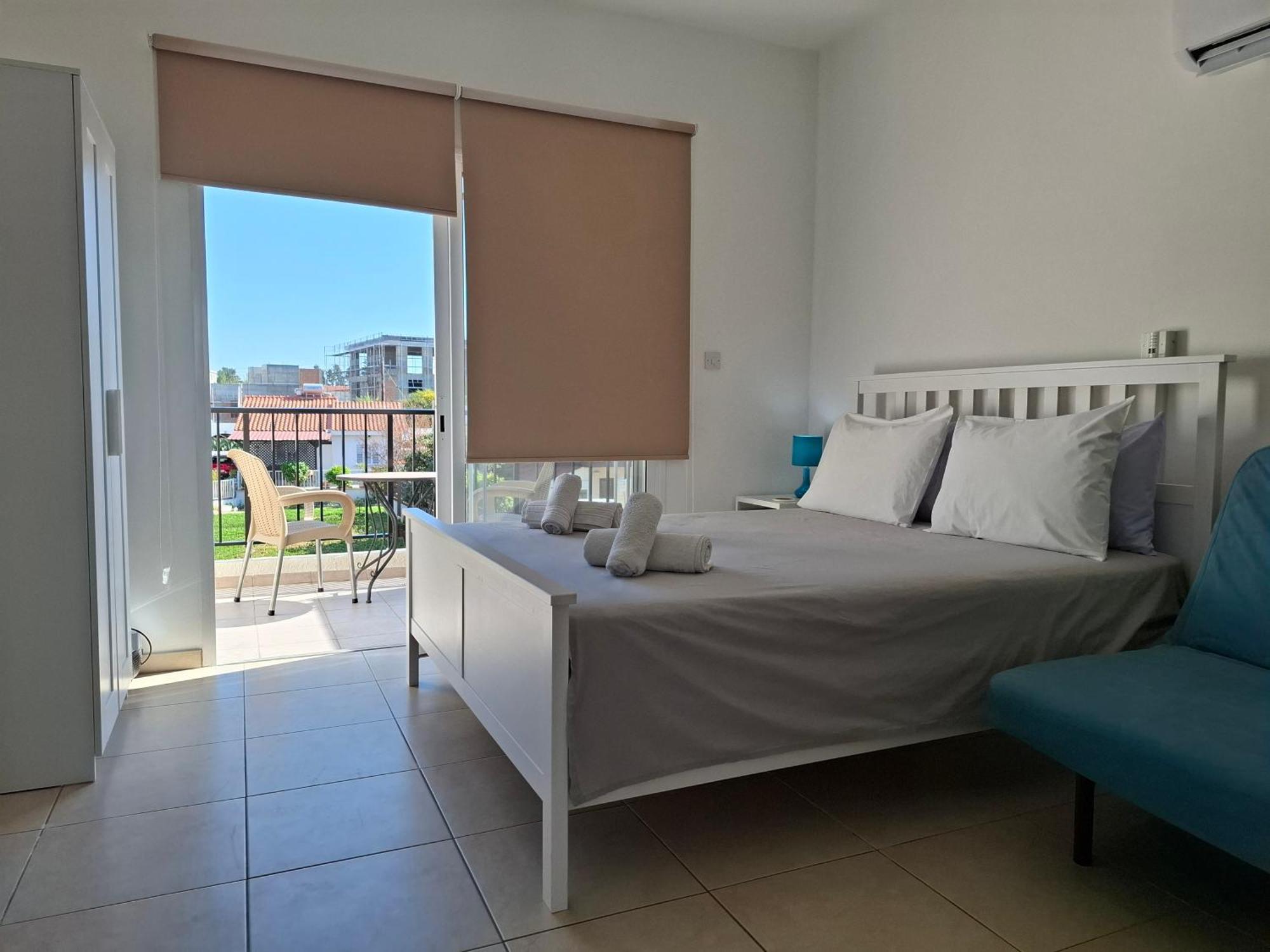 Apartment In Kato Pafos & 10 Min To Venus Beach Dış mekan fotoğraf