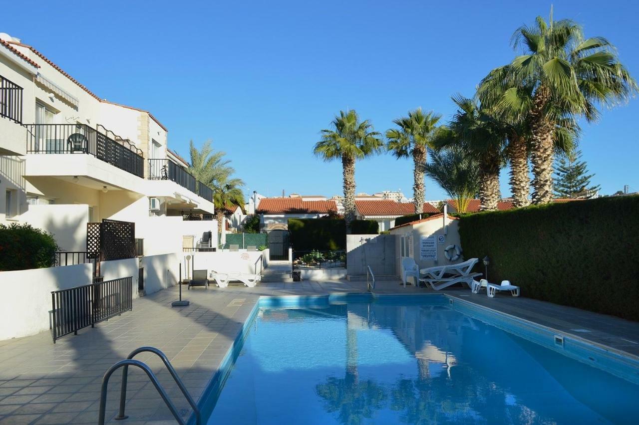 Apartment In Kato Pafos & 10 Min To Venus Beach Dış mekan fotoğraf