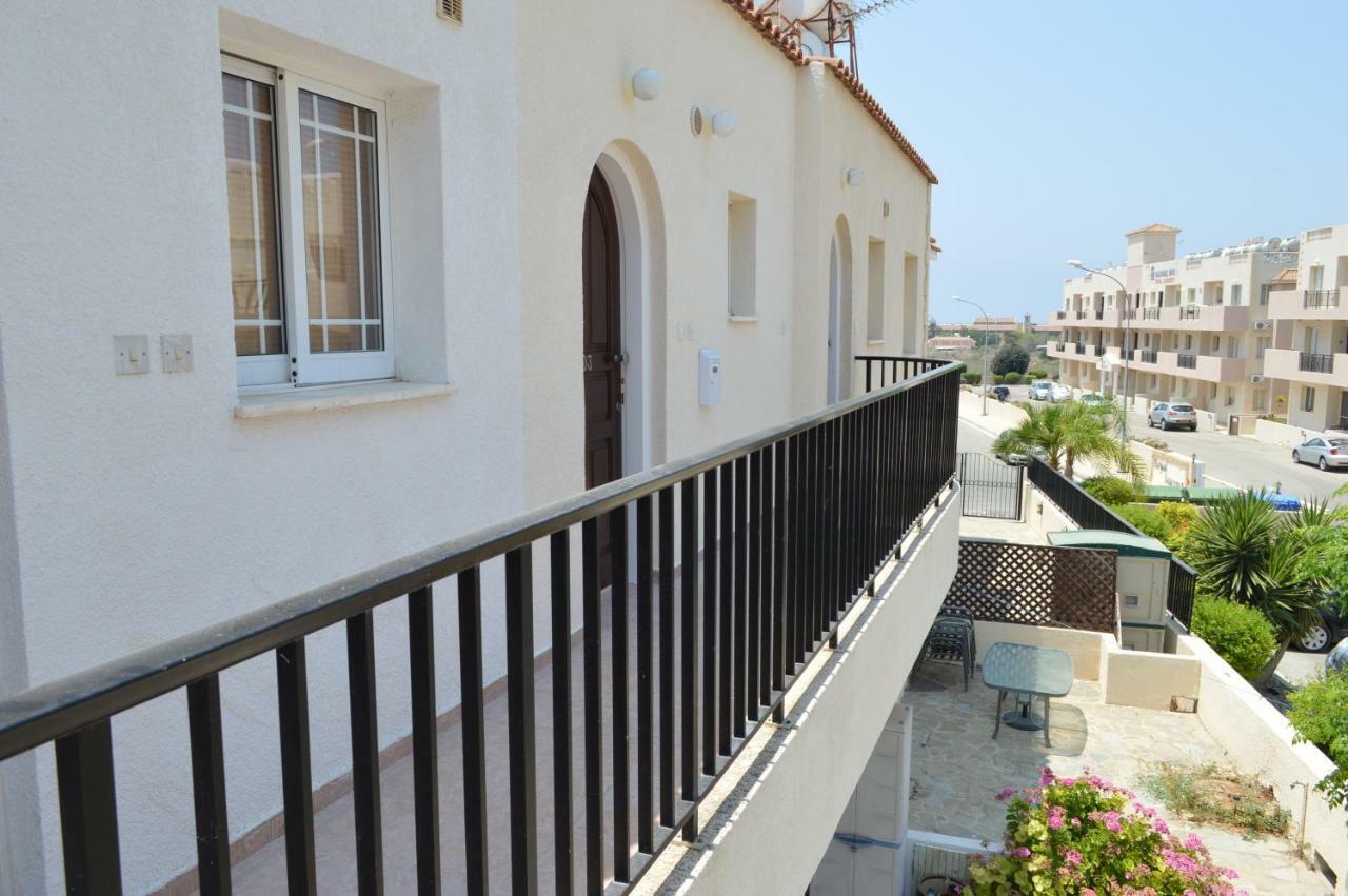 Apartment In Kato Pafos & 10 Min To Venus Beach Dış mekan fotoğraf